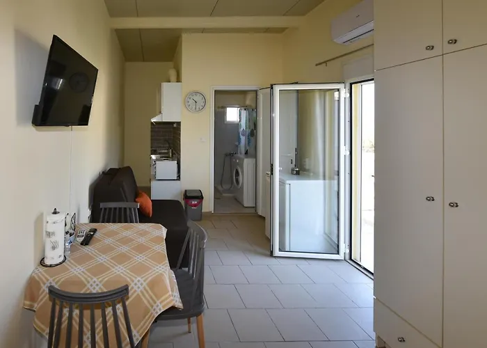 Economy Single Room